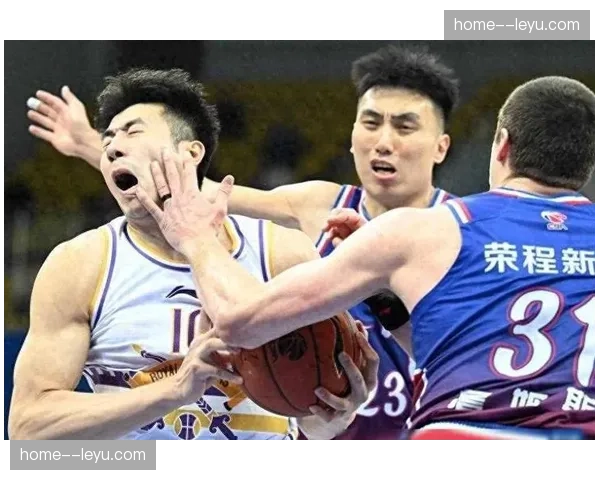 北京控股外线防守稳定性不足 对手三分命中率偏高